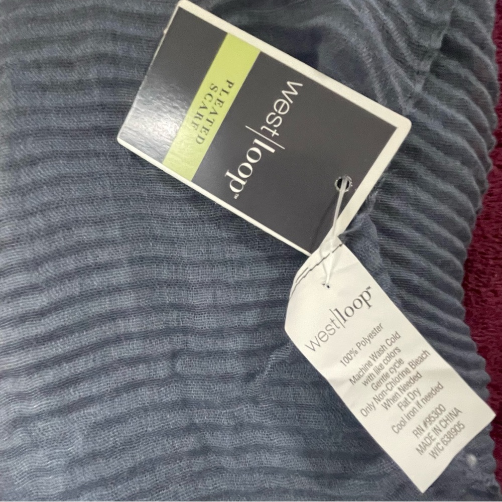 West Loop pleated Scarf